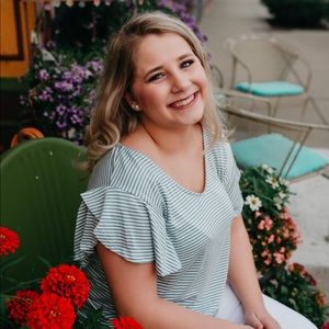 Meet your Posher, Rachel